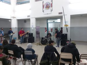 El músico Jorge Araujo brindó una clase abierta de batería y un encuentro de músicos en vivo