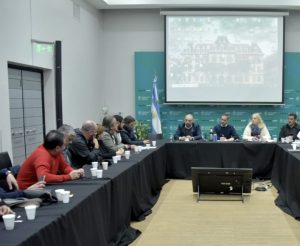 El Gobierno Provincial participó de encuentro para el desarrollo de la pesca junto a los gremios de Santa Cruz