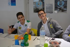 El selectivo de vóley Sub 19 de Brasil llegó a Santa Cruz