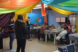 Adultas y adultos mayores disfrutaron de una tarde recreativa en el marco de la campaña #AmorMayor