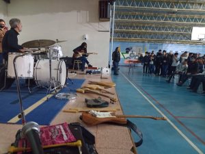 El músico Jorge Araujo llevó adelante seminarios motivacionales en Zona Norte