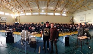 El músico Jorge Araujo llevó adelante seminarios motivacionales en Zona Norte
