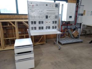 Se realizó la entrega de equipamiento para la Escuela Técnica de 28 de Noviembre