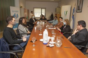 “Descuentos Mayores”: Firmaron convenios con la Asociación de Bioquímicos y la Cámara de Comercio de Río Gallegos