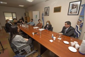 “Descuentos Mayores”: Firmaron convenios con la Asociación de Bioquímicos y la Cámara de Comercio de Río Gallegos