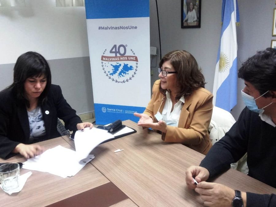 Se firmó convenio para relevar el personal de la Administración Pública que fue víctima del terrorismo de Estado de 1976 a 1983