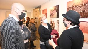 Casa de Santa Cruz inauguró la muestra “Valientes, una historia de mujeres”