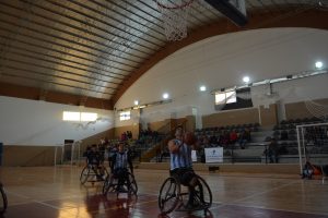 Concretaron clínica de básquet sobre silla de ruedas en Gobernador Gregores
