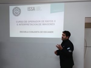 El Gobierno avanza en el desarrollo aéreo en Perito Moreno
