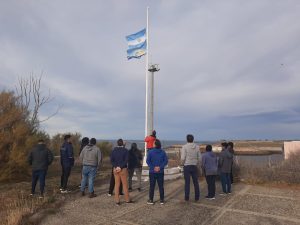 El Instituto de Energía conmemoró el 9 de Julio vestido de celeste y blanco