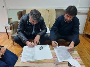 El Gobierno efectivizó la firma de convenios con municipios para la atención de la niñez y adolescencia