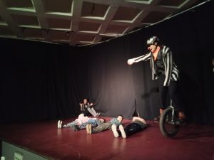 "A Todo Teatro": La comunidad disfrutó de la magia del circo en el Complejo Cultural