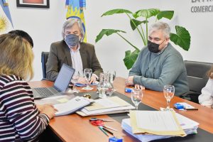 Realizaron la apertura de sobres de licitación para la explotación de la hostería “Los Antiguos”