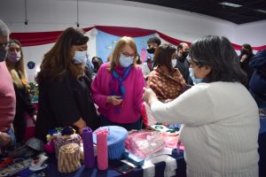 La feria “Hecho por mí” congregó a emprendedorxs santacruceñxs en el Complejo Cultural