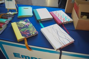 La feria “Hecho por mí” congregó a emprendedorxs santacruceñxs en el Complejo Cultural