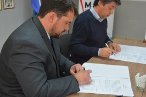 Desarrollo firmó convenio para brindar orientación legal gratuita a la comunidad