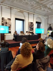 Santa Cruz participó de conversatorio por los 30 años de la creación del Consejo Nacional de la Mujer