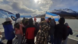Estudiantes llevan adelante experiencias educativas en el Parque Nacional Los Glaciares