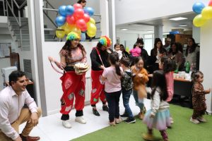 “Disfrutar y jugar en Familia” para celebrar las infancias