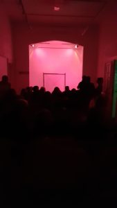 El MAEM presentó la performance de teatro “Las noches se suceden”