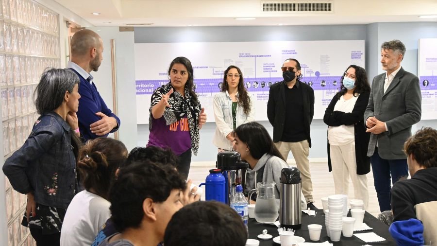 Estudiantes de El Calafate visitaron la Casa de Santa Cruz