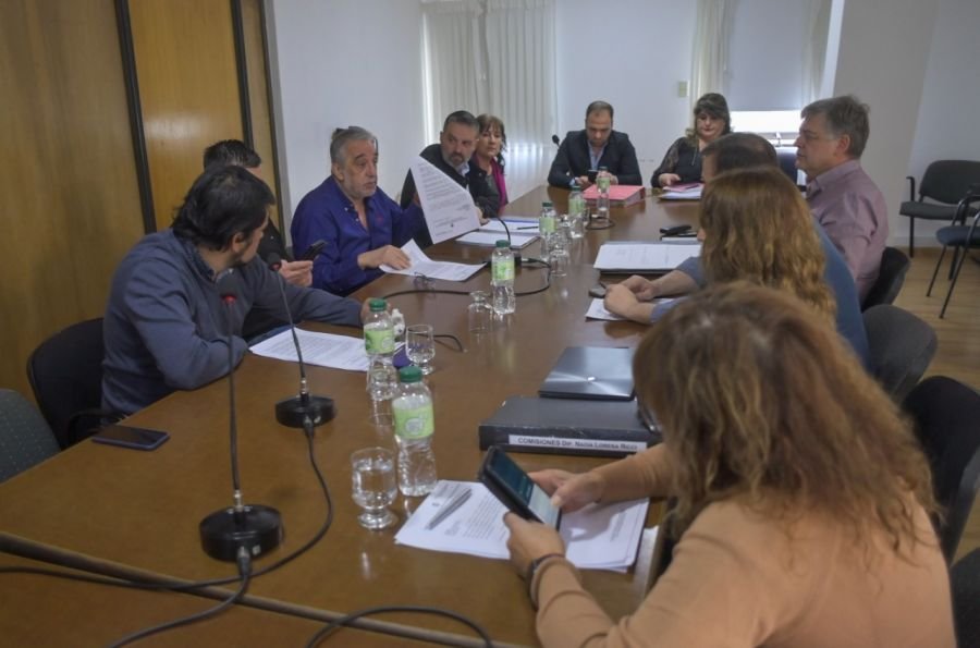 Educación convocó a legisladores para ampliar la información sobre Mantenimiento Escolar