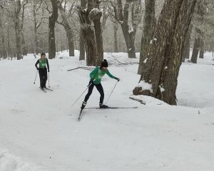 Santa Cruz en el podio al culminar la participación en los Evita de Invierno
