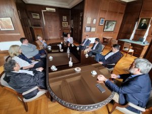 Salud y la Universidad de Buenos Aires avanzan en convenio para impulsar la presencia de especialistas en Santa Cruz