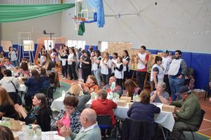 Más de 300 jubilados y jubiladas disfrutaron del té bingo de la Caja de Previsión Social