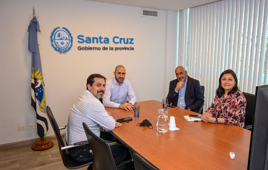Gestionan políticas para potenciar la promoción turística de Santa Cruz en el exterior