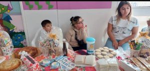 La feria “Hecho por Mí” congregó a emprendedores y emprendedoras peritenses