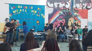 Estudiantes del Instituto Provincial de Educación Superior llevaron adelante diferentes talleres en Caleta Olivia
