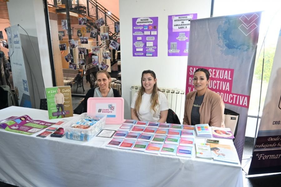 Salud brindó consejería de salud sexual integral en la Expo Vocacional y Ocupacional "Eligiendo mi camino"