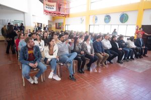 Velázquez: “La política es llegar con derechos y poder trabajar de manera colectiva”