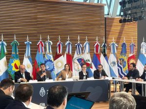 Santa Cruz participó en una reunión Productiva Federal