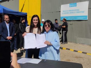 Inauguraron la Primera Feria “Liderar Jóvenes” en Caleta Olivia
