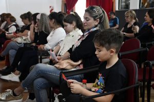 Marta Saborido presentó “Mensajes para el niño de campo” en el Complejo Cultural Santa Cruz