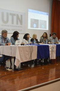 Velázquez: “Estas herramientas nos enlazan unos a otros como comunidad de aprendizaje”