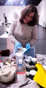 Artes Visuales brindó un exitoso taller de técnicas de grabado