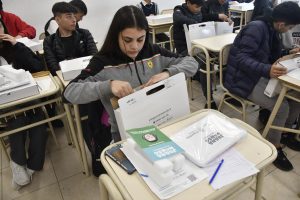 Programa Conectar Igualdad: Concretaron la entrega de 100 computadoras
