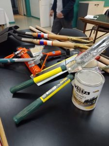 Educación recibió una donación de herramientas para la EPPR Nº24 de Camusu Aike