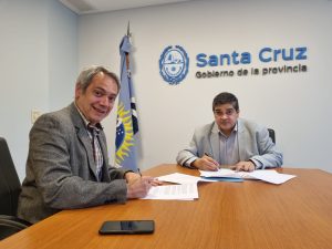 Firmaron convenio con la Federación de Psicólogos para la formación y capacitación de profesionales de Santa Cruz