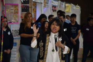 Velázquez: “Los Proyectos de los estudiantes reflejan la identidad Santacruceña”