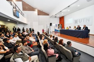 Velázquez: “Necesitamos formar técnicos y técnicas que desarrollen valor y mejoren nuestras condiciones de vida”