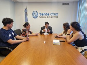 Salud y el Centro de Estudiantes de la provincia en La Plata avanzan en acciones conjuntas