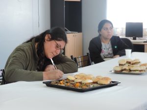 Realizaron clase magistral de gastronomía con carne de guanaco en Río Gallegos