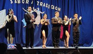 La Escuela Provincial de danzas celebró el Mes de la Tradición