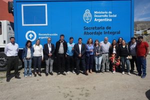 Continúa la entrega de anteojos a niñas y niños santacruceños de forma gratuita