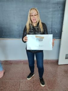Continúan entregando notebook a estudiantes de Educación Secundaria