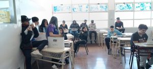 Continúan entregando notebook a estudiantes de Educación Secundaria